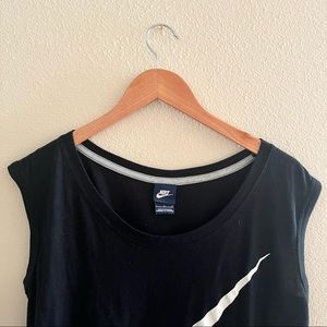 nike | black tank top